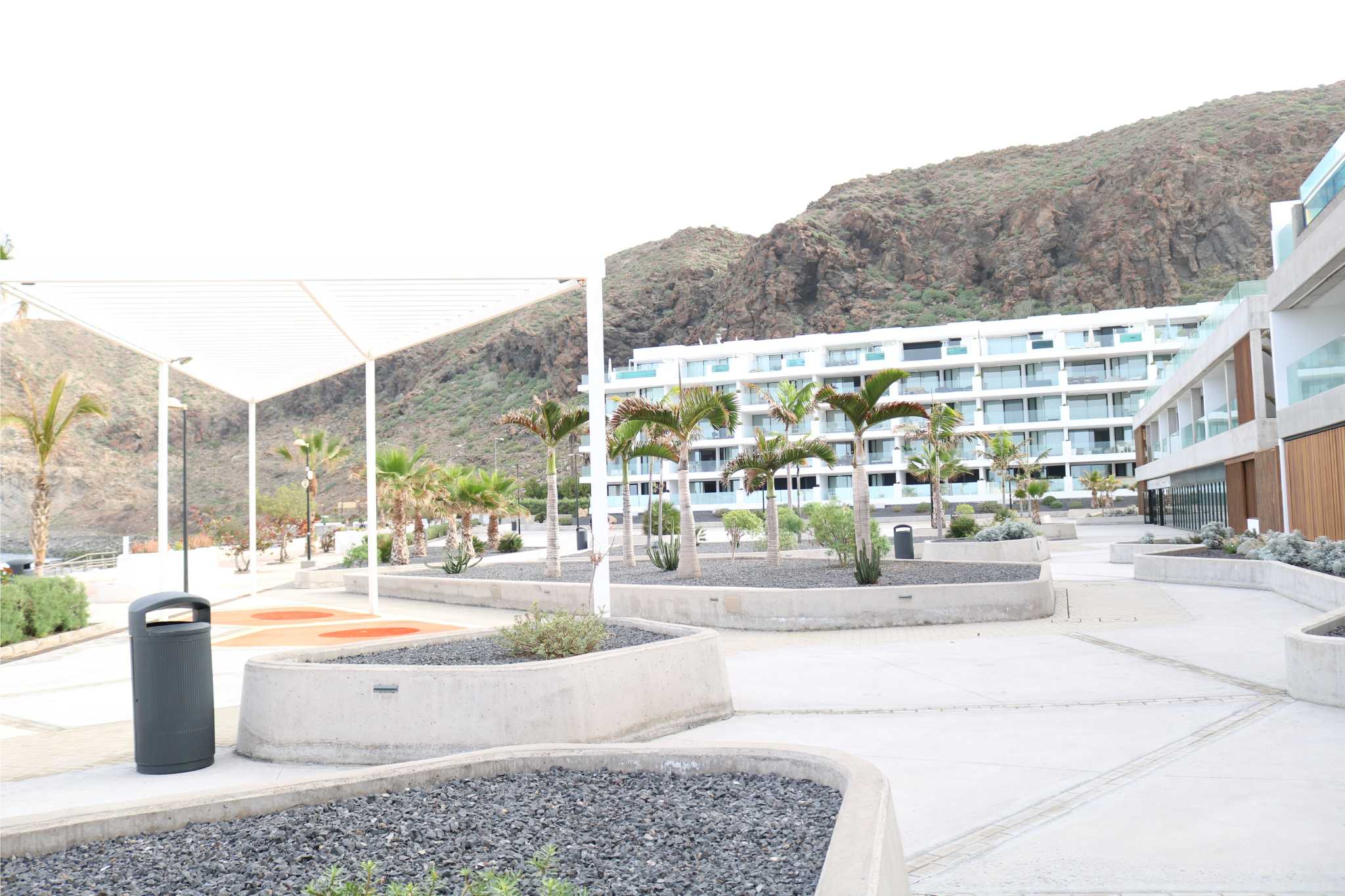 ARONA INAUGURA PLAZA PALM MAR3