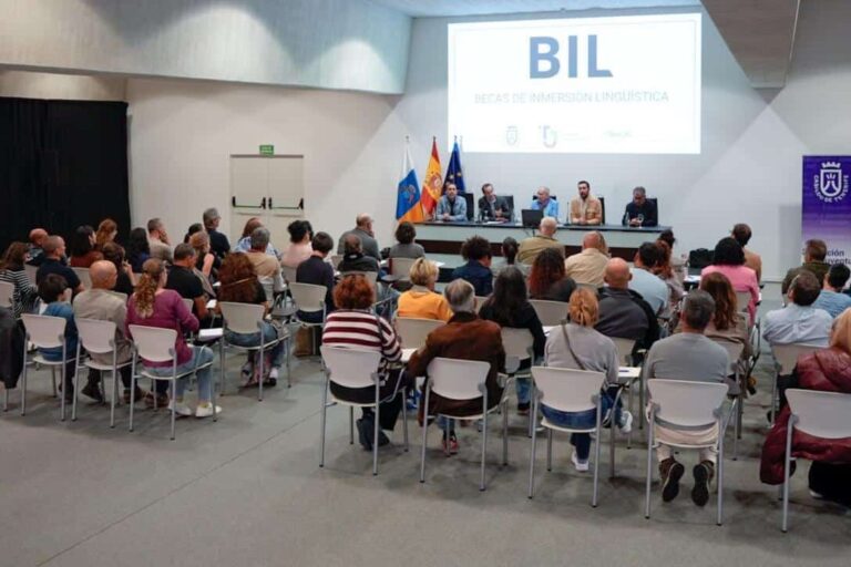 BECAS DE INMSERSIÓN LINGUÍSTICA 001
