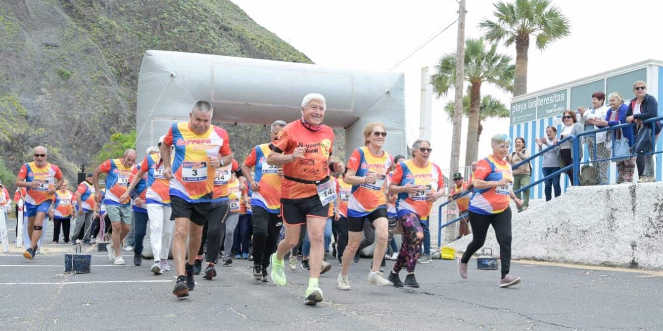 EL GOBIERNO DE CANARIAS IMPULSA LOS HÁBITOS DE VIDA SALUDABLES ENTRE 300 MAYORES EN LA I CARRERA SÉNIOR 29-4-26