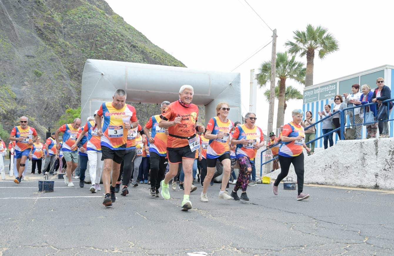 EL GOBIERNO DE CANARIAS IMPULSA LOS HÁBITOS DE VIDA SALUDABLES ENTRE 300 MAYORES EN LA I CARRERA SÉNIOR 29-4-26