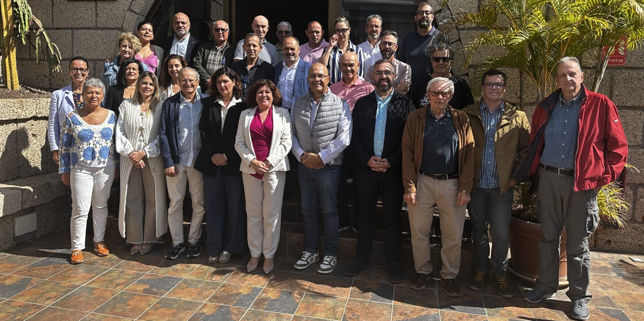 FASE DE CATAS 2026_ FOTO DE FAMILIA CON AUTORIDADES, ORGANIZACIÓN Y CATADORES