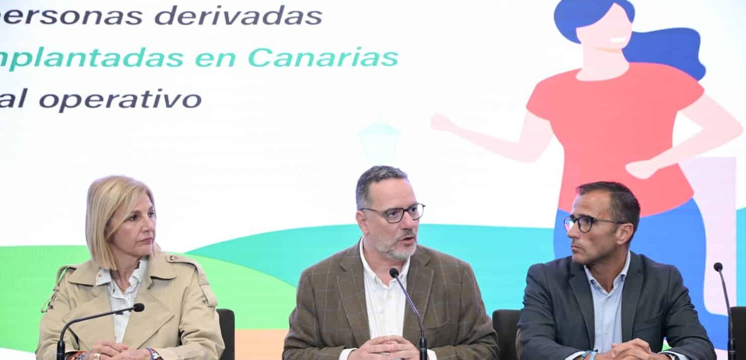 FOTO. Poli Suárez presenta ACTIVÍDATE ante los municipios canarios (1)