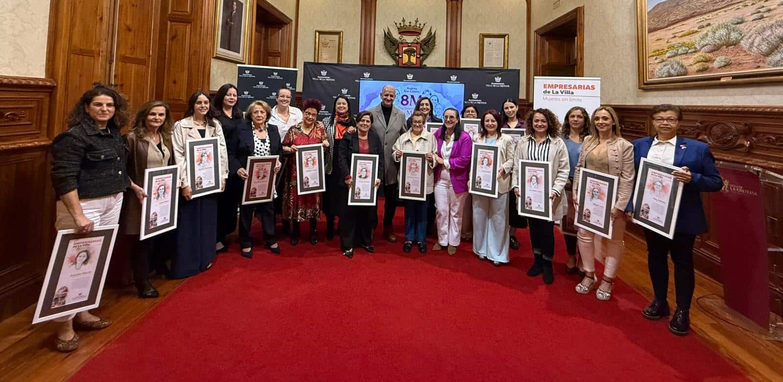 HOMENAJE A MUJERES EMPRENDEDORAS