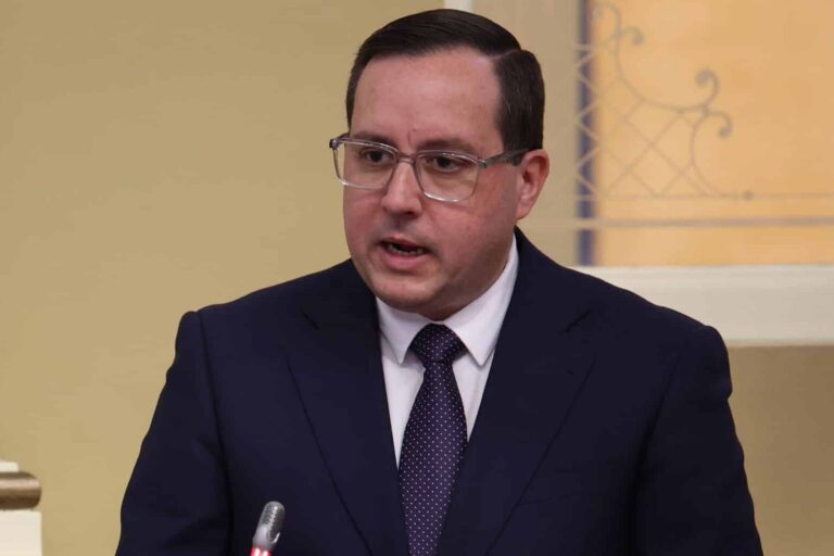 JONATHAN M. FUMERO 140426