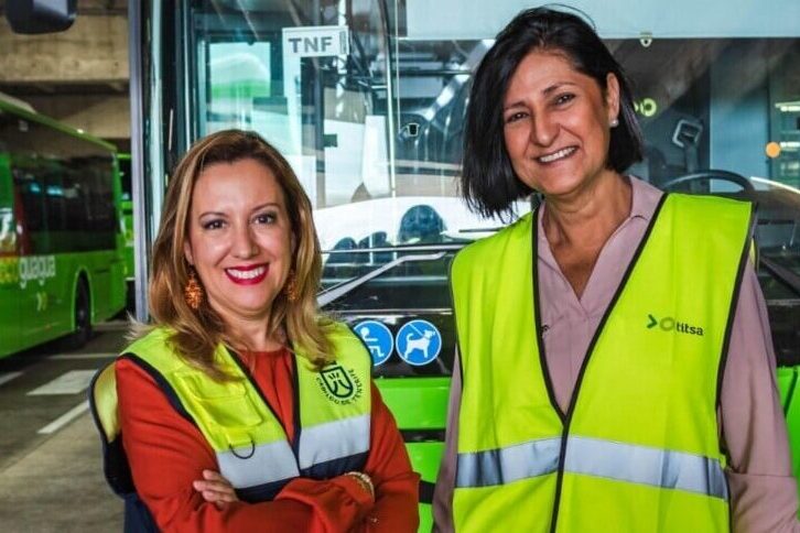 LA-PRESIDENTA-ROSA-DAVILA-Y-LA-CONSEJERA-DE-MOVILIDAD-EULALIA-GARCIA-1200×801-1-e1750246953770