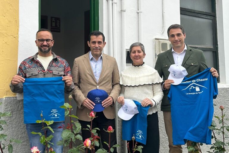La oficina ofrece un punto de información cercana con la ciudadanía de Vilaflor