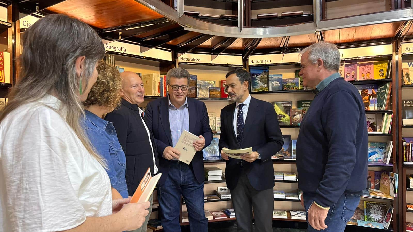Visita a la Librería del Cabildo 2
