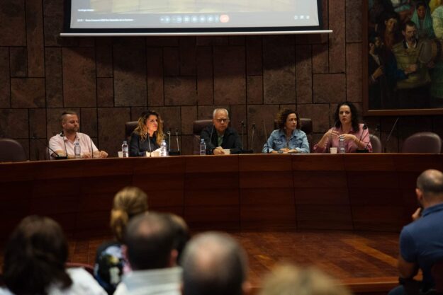 150526 Encuentro con el sector empresarial de San Sebastián de La Gomera