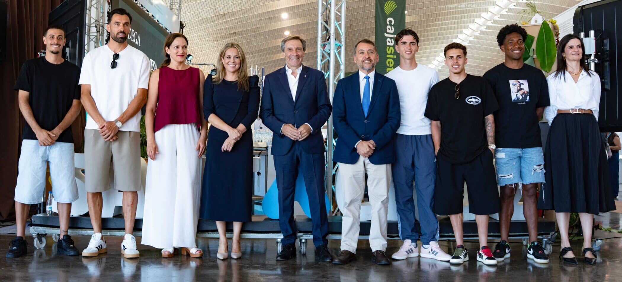 260522 Más de un millar de personas visitan el stand de Santa Cruz en GastroCanarias 2