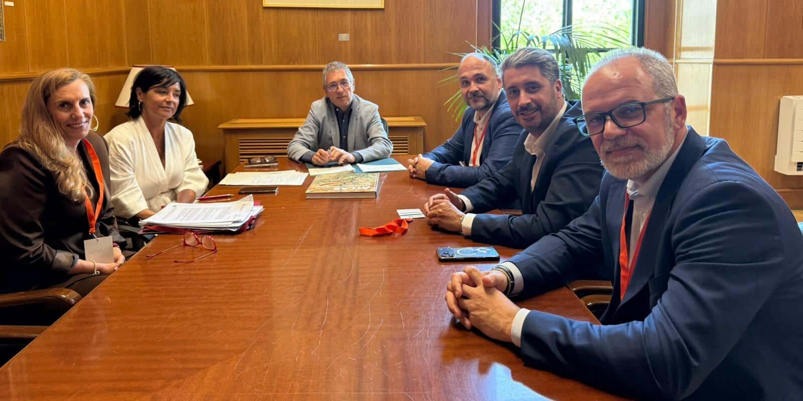 Antonia Barrios, Ana María Oñoro, Hugo Morán, José Antonio Valbuena, Luis Yeray Gutiérrez y Antonio Acosta_250526