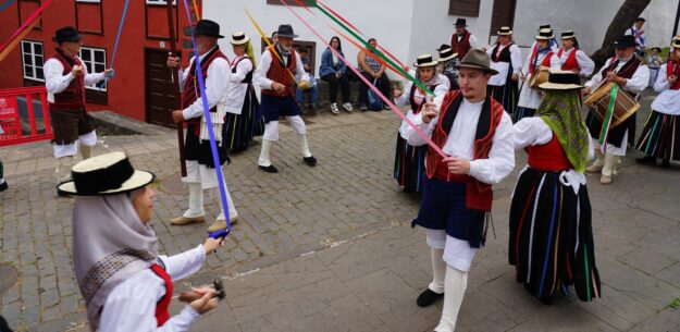 ENCUENTRO DE DANZAS TRADICIONALES 2025