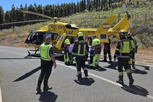 EVACUADO EN HELICÓPTERO UN MOTORISTA HERIDO GRAVE TRAS UNA CAÍDA EN VEGA DE SAN MATEO-GRAN CANARIA 31-5-26
