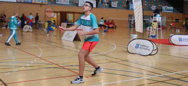 FOTO. Las promesas del bádminton canario se disputan el campeonato regional en Fuerteventura (2)
