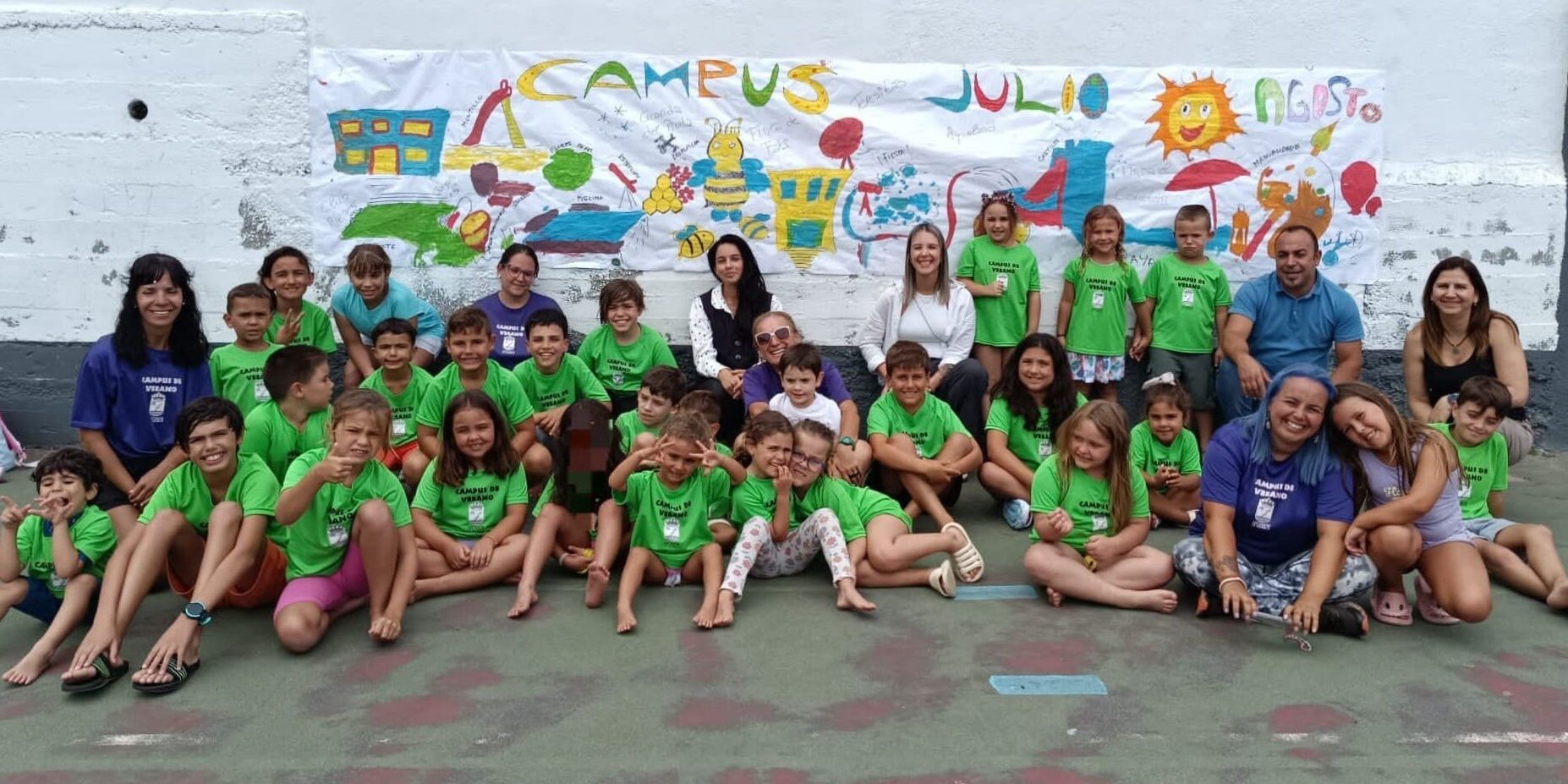 Foto de archivo de un Campus de Verano (1)