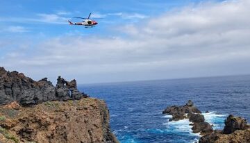 HELICÓPTERO DEL GES Y BOMBEROS RESCATAN A UN JOVEN HERIDO TRAS PRECIPITARSE DESDE VARIOS METROS DE ALTURA EN LA COSTA DE ICOD DE LOS VINOS 23-5-26