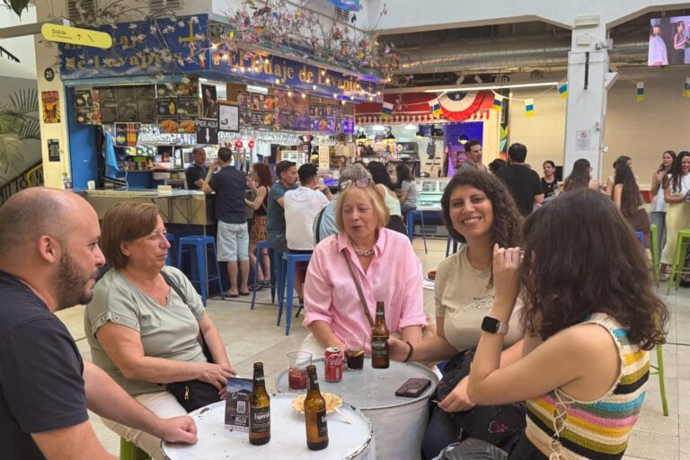 LOS PRODUCTOS DE CANARIAS SE PROMOCIONAN EN EL MERCADO MADRILEÑO DE SAN FERNANDO 29-5-26