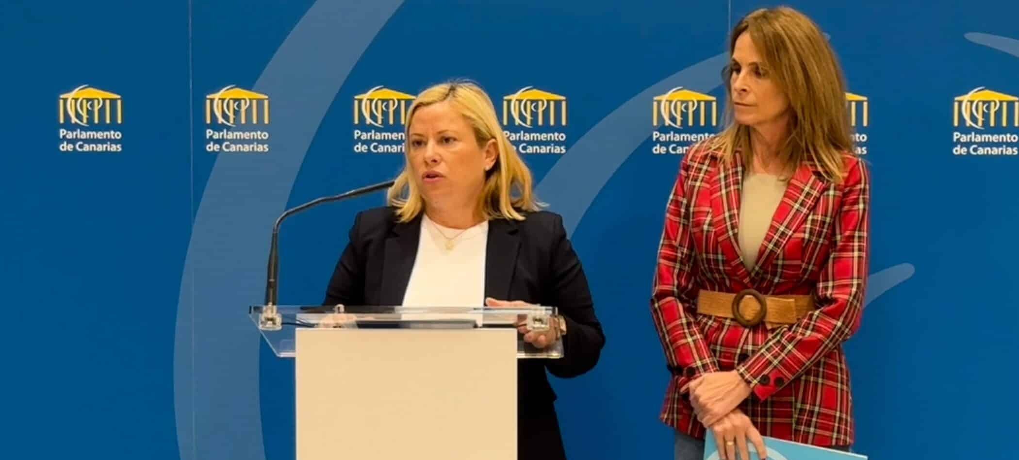 Mónica Muñoz y Luz Reverón