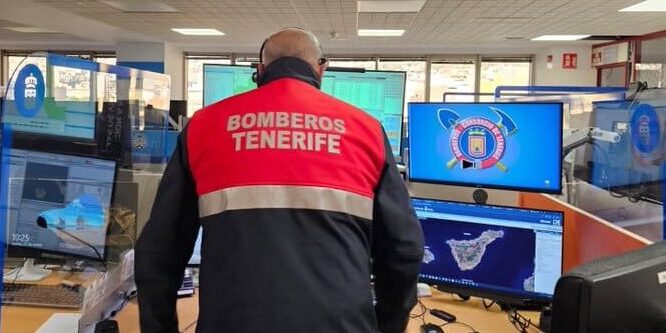RESCATADO UN BAÑISTA EN APUROS DEL MAR EN ARONA 11-5-26