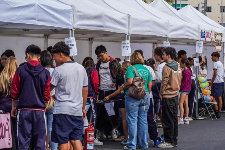 TURISMO Y EMPLEO Y LA FUNDACIÓN UNIVERSITARIA DE LAS PALMAS LLEVAN A FUERTEVENTURA-ENSEÑAR PARA EMPRENDER 18-5-26