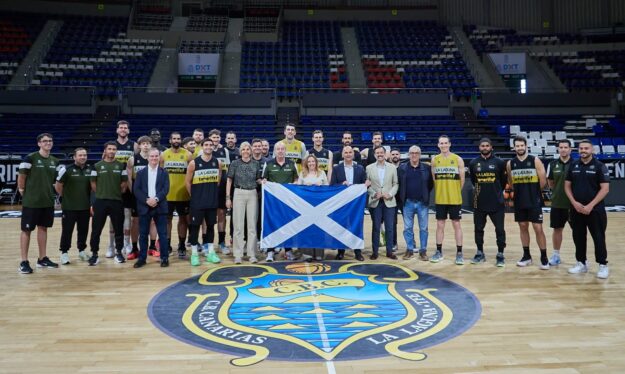 Visita Cabildo al CB Canarias 1