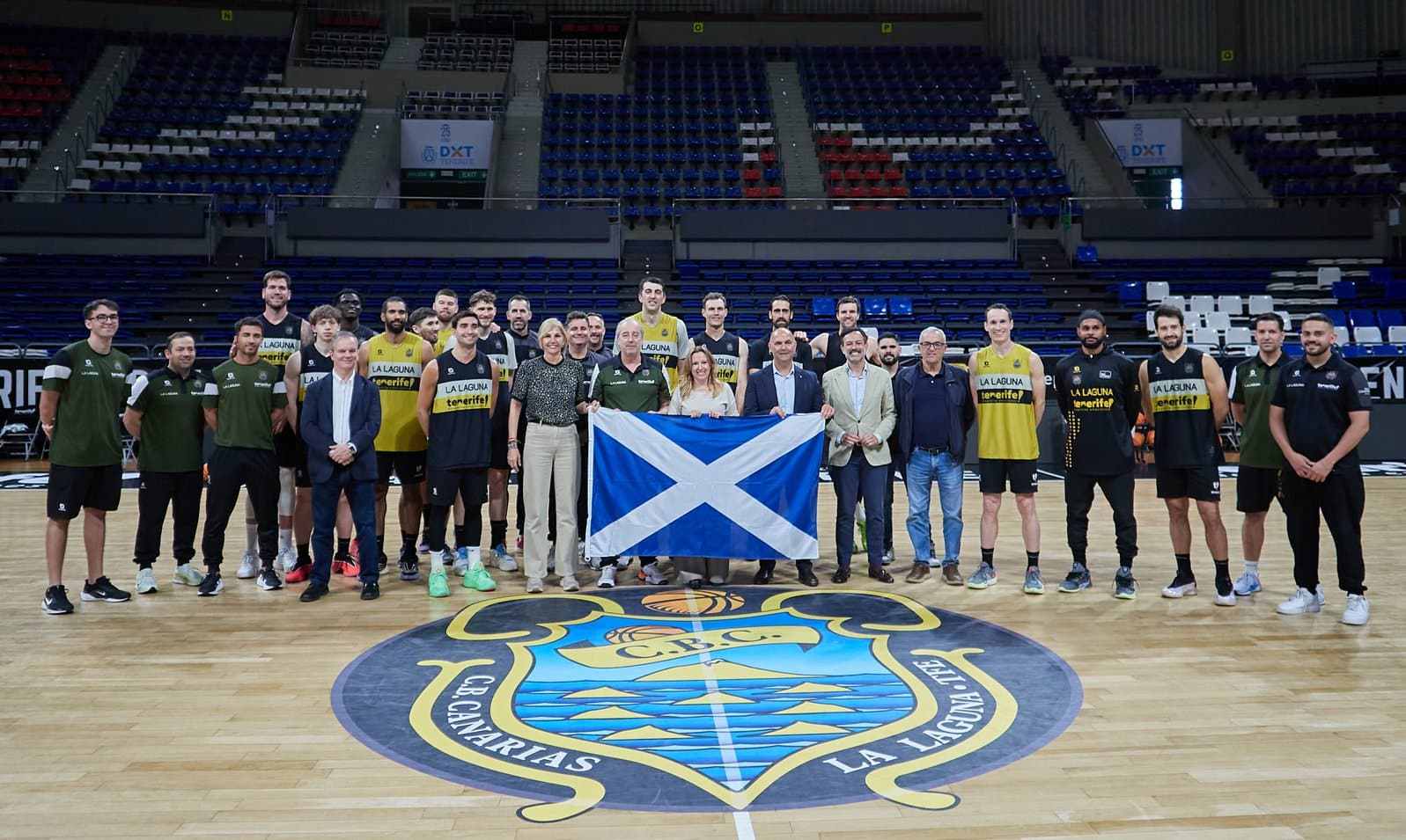 Visita Cabildo al CB Canarias 1