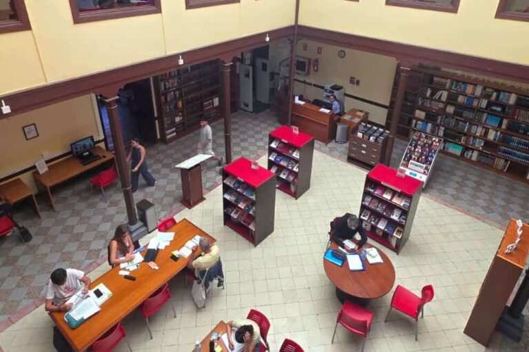 biblioteca municipal