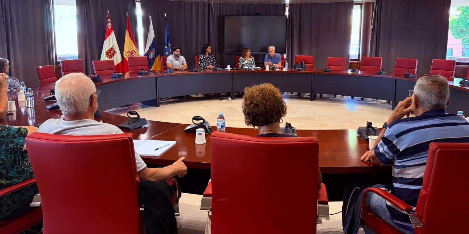 180626 Reunión de coordinación entre el Cabildo y las asociaciones de mayores de La Gomera