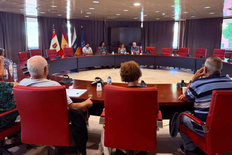 180626 Reunión de coordinación entre el Cabildo y las asociaciones de mayores de La Gomera