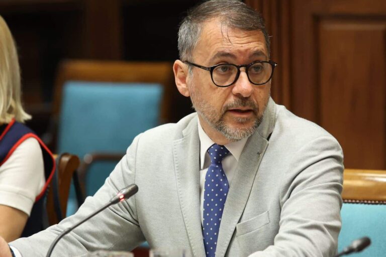 BERMÚDEZ 040626