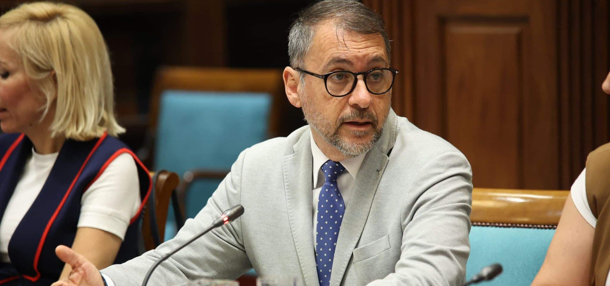 BERMÚDEZ 040626
