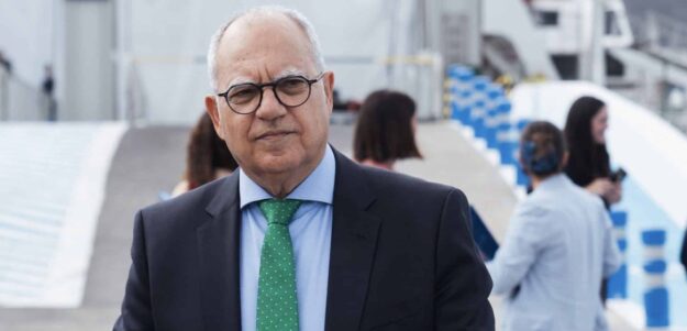 Casimiro Curbelo durante un acto en el Puerto de Los Cristianos