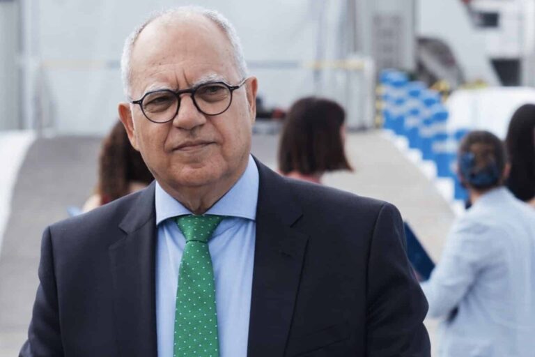 Casimiro Curbelo durante un acto en el Puerto de Los Cristianos