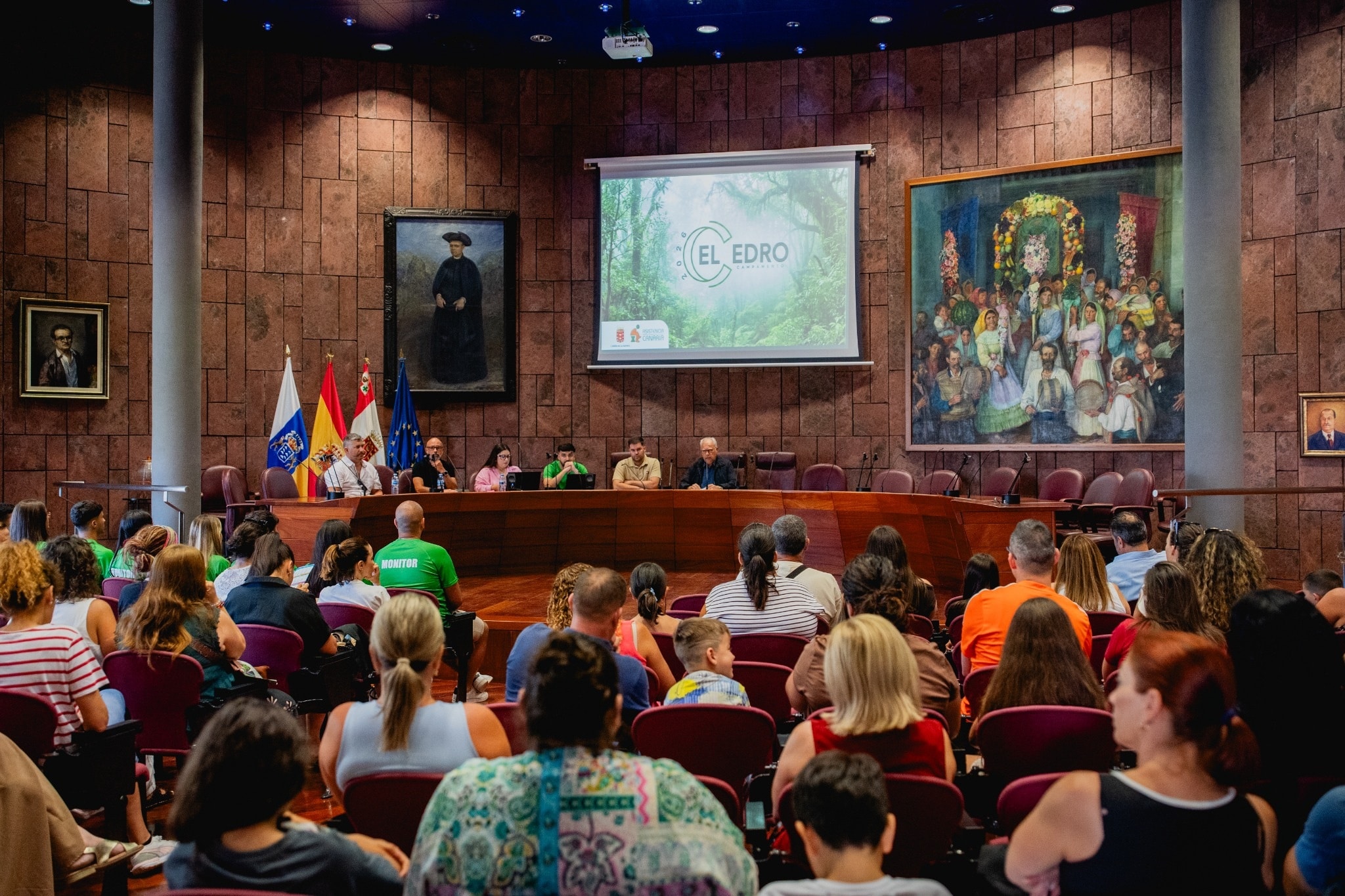 Encuentro con padres y madres de los participantes en el Campamento de El Cedro
