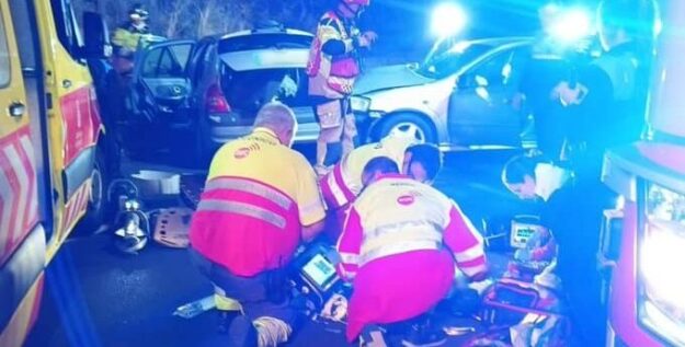 HOMBRE FALLECIDO Y MUJER HERIDA TRAS LA COLISIÓN FRONTAL DE DOS VEHÍCULOS EN TEJINA-LA LAGUNA 8-6-26