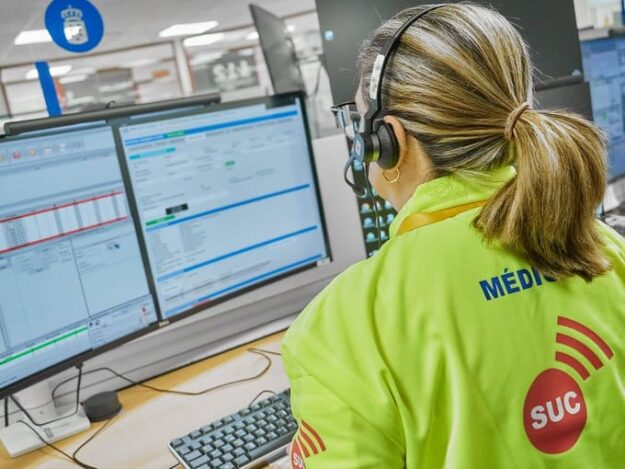 MUJER EN ESTADO CRÍTICO TRAS SER RECUPERADA DE UNA PARADA CARDIORRESPIRATORIA EN LA PLAYA DE LAS CANTERAS-GRAN CANARIA 24-6-26