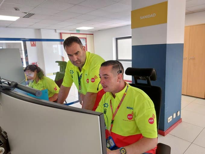 PERSONAL DEL SUC ASISTE A TRES HERIDOS-UNO DE CARÁCTER GRAVE- TRAS EL VUELCO DE UN VEHÍCULO EN TELDE 19-6-26