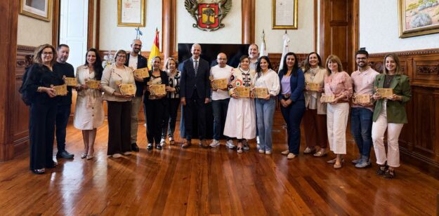 PREMIADOS Y PARTICIPANTES