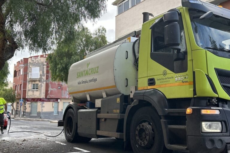 260720 Dispositivo de limpieza en Santa Cruz