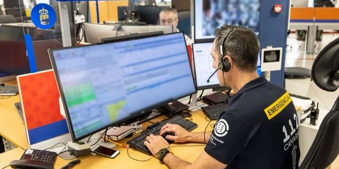 DOS HOMBRES HERIDOS TRAS LA COLISIÓN DE DOS VEHÍCULOS Y EL VUELCO DE UNO DE ELLOS EN INGENIO-GRAN CANARIA 20-7-26