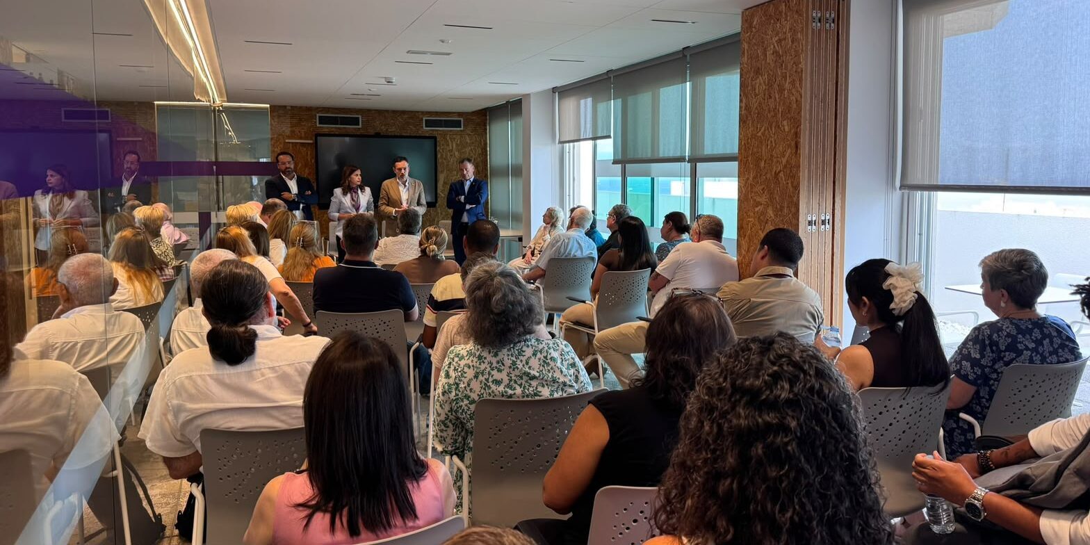 Encuentro con entidades venezonalas en Tenerife Isla Solidaria