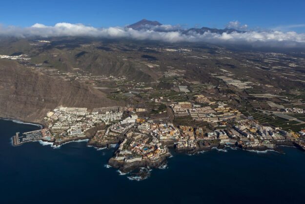 Imagen aérea costa de Santiago del Teide
