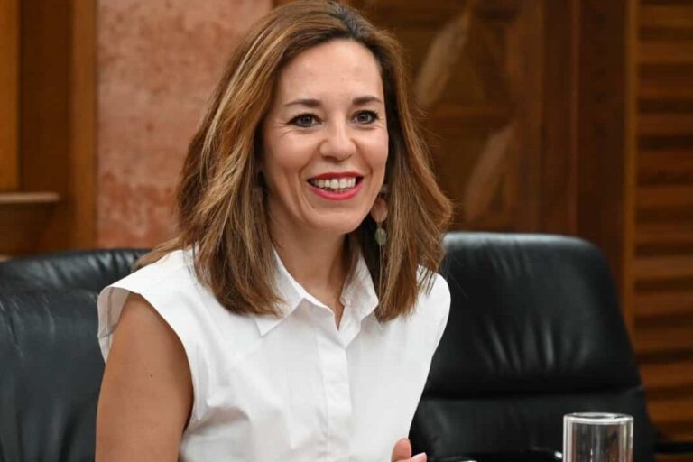 Jéssica de León 030726