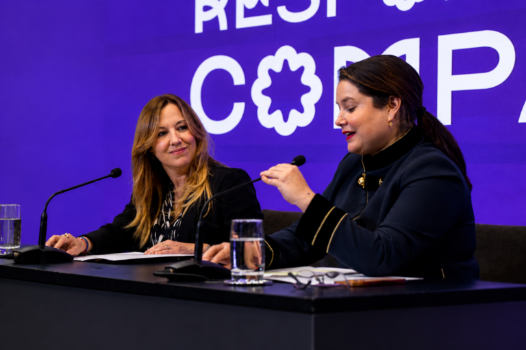 PRESIDENTA-ROSA-DAVILA-DIRECTORA-PATRICIA-LEON