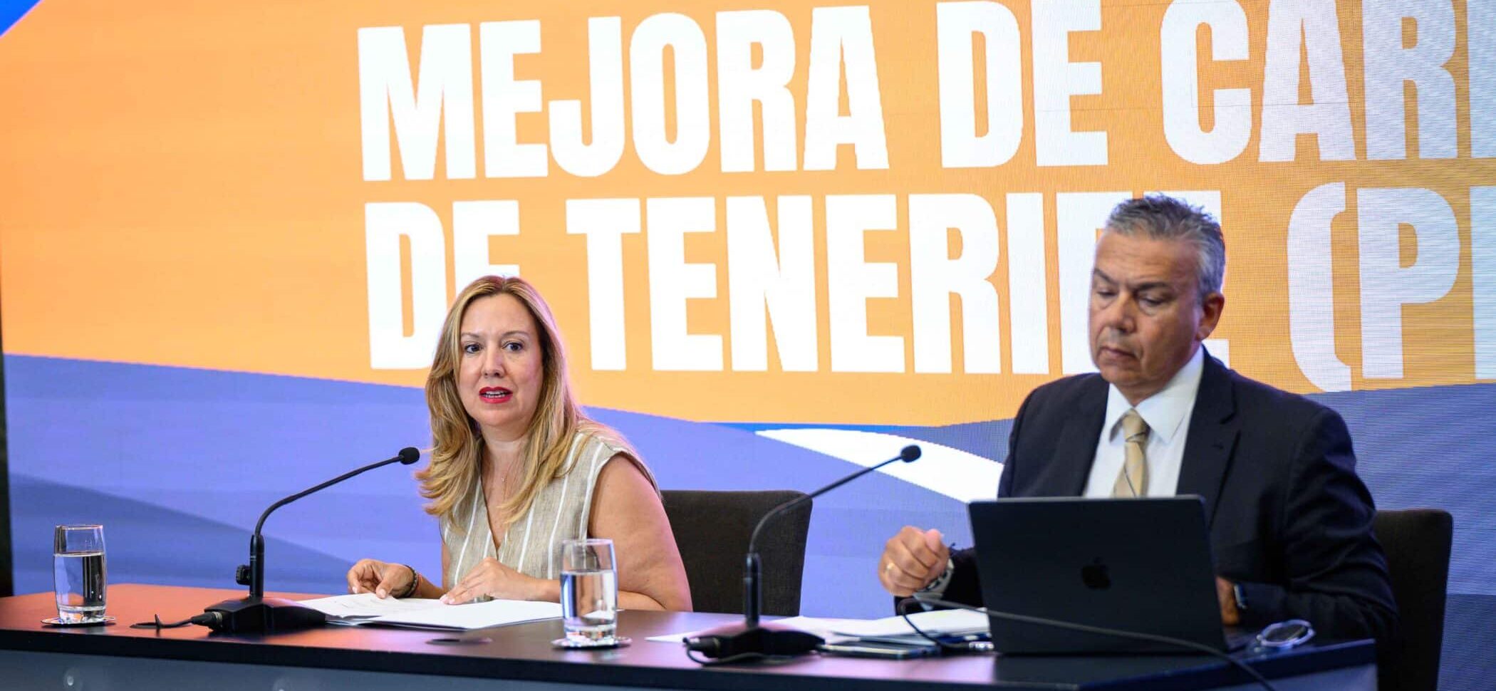 Presidenta del Cabildo y consejero de Carreteras
