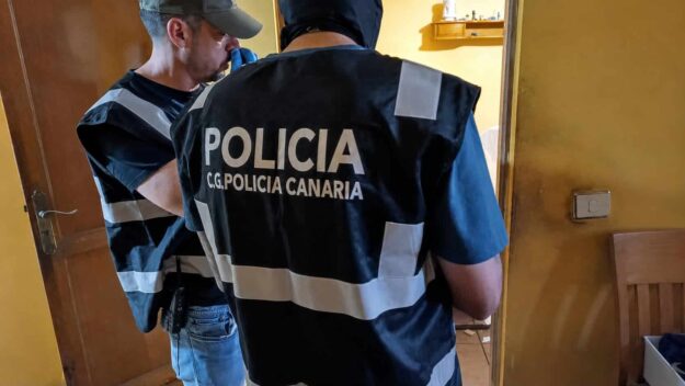 UN DETENIDO POR LA POLICÍA AUTONÓMICA POR UN PRESUNTO DELITO CONTRA LA LIBERTAD SEXUAL A MENORES 29-7-26