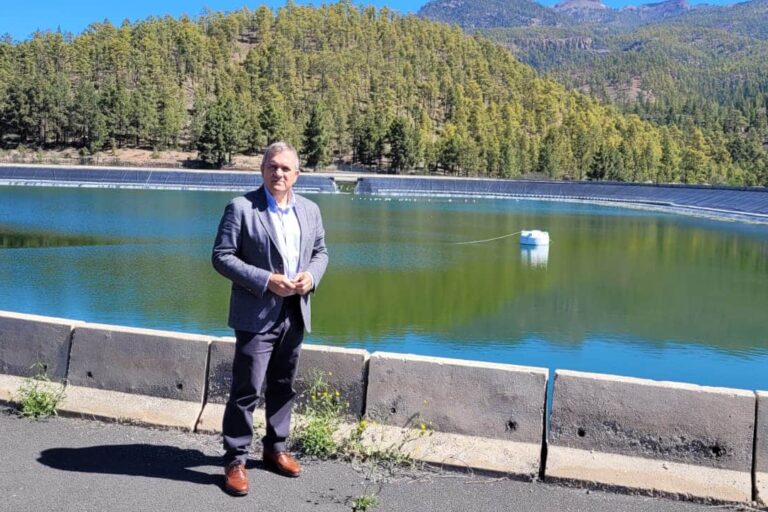 Valentín González, en la balsa de Trevejos (Vilaflor)