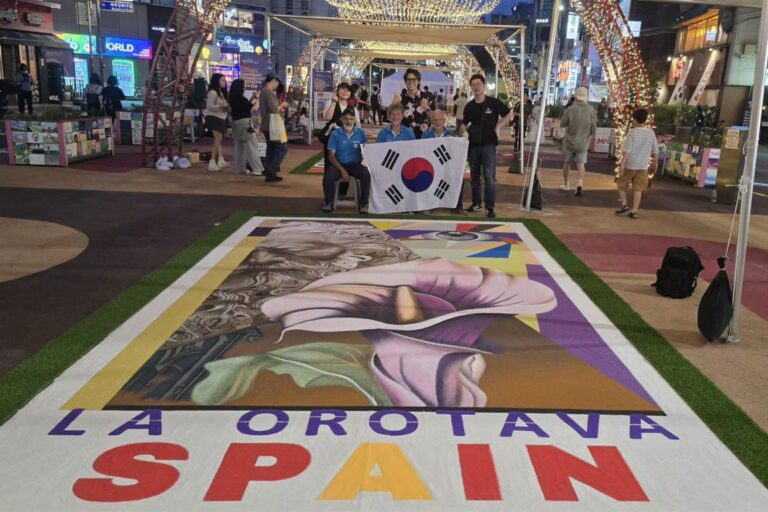 foto de alfombra con grupo