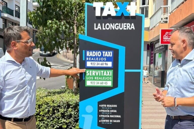 170826 Nuevos monolitos informativos paradas de taxi