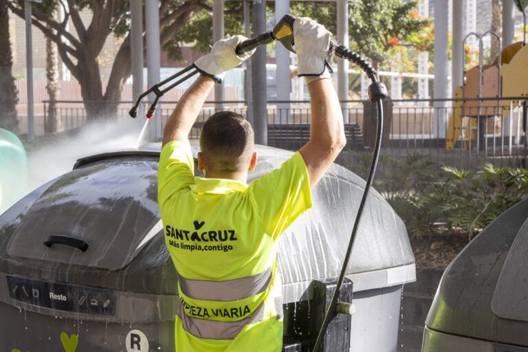 260810 Operativo de limpieza en Santa Cruz (1)