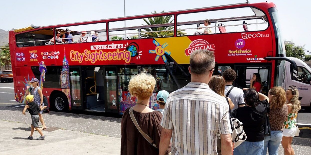 260812 Aniversario Bus Turístico